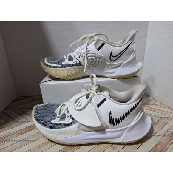 Nike Kyrie Low 3 Moon Glow in the Dark Shoes Mens Size 8.5 Sneakers CJ1286-001 - Picture 5 of 11